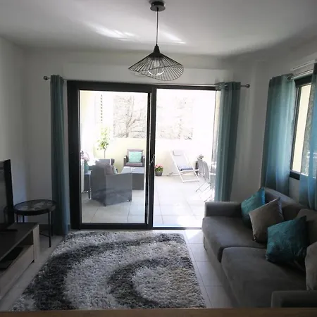 Mise Au Vert En Ville Apartment *